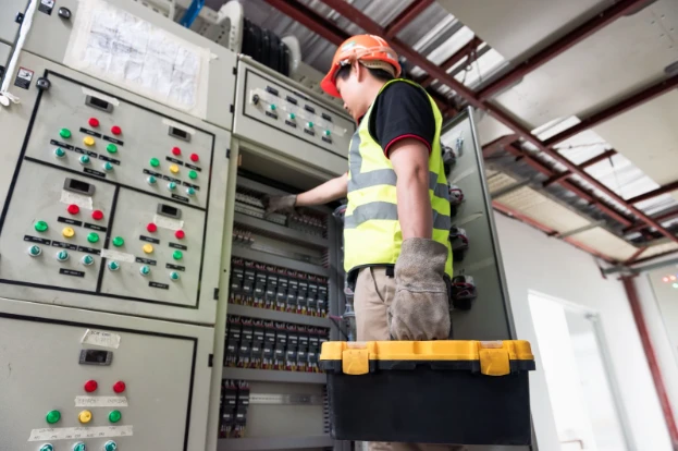 Commercial Electrical Load Management: How Tampa Businesses Can Prevent Downtime and Failures